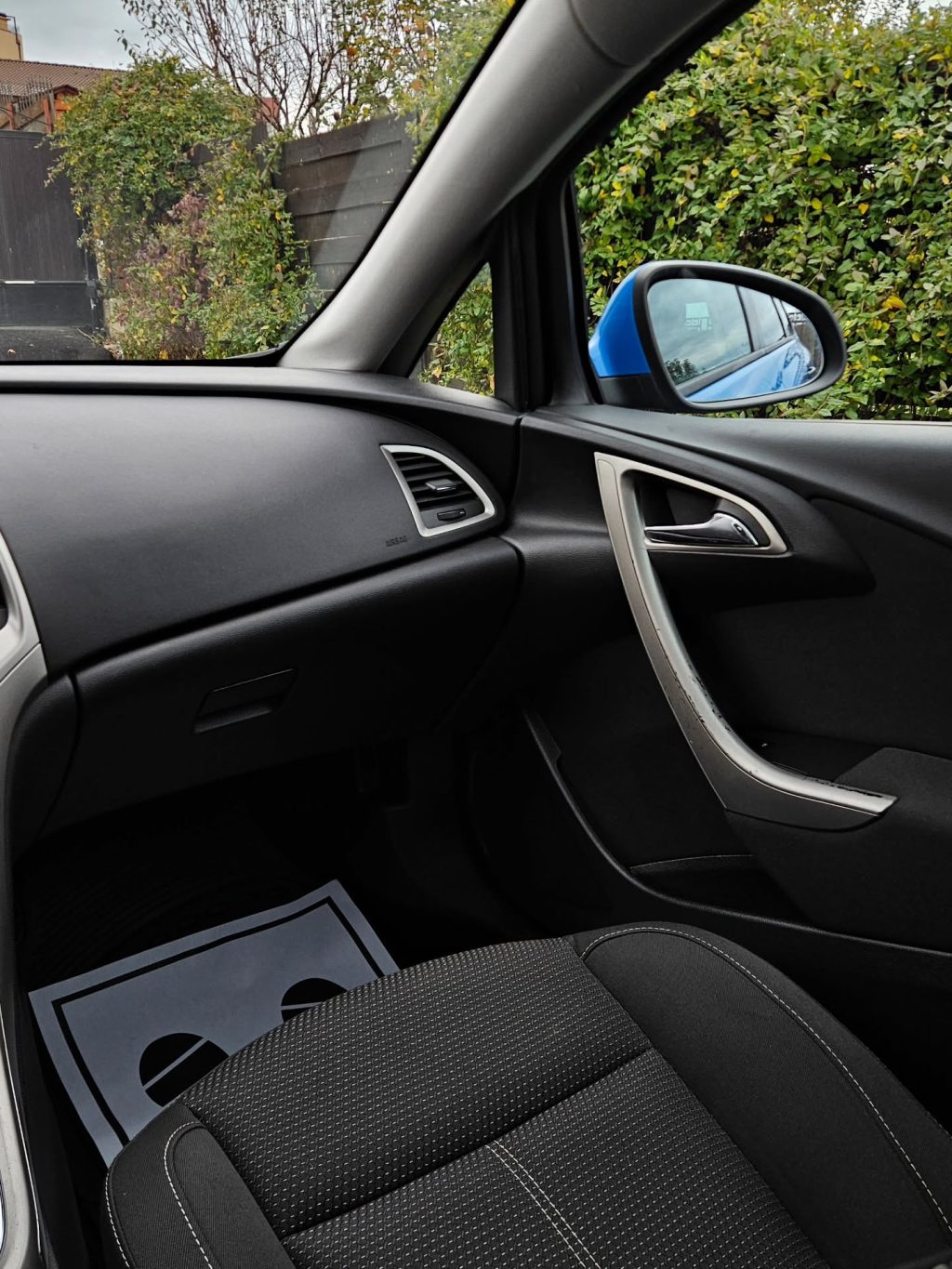 Instagram post from zeusdetailingauto. This post is in position 4.