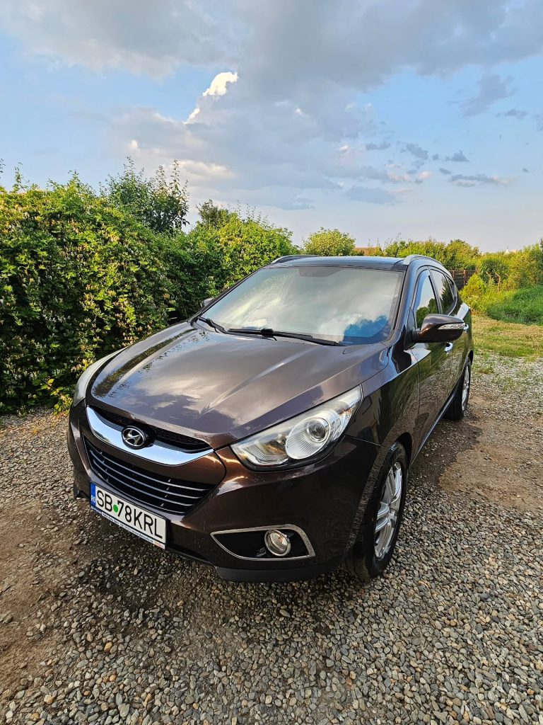 Instagram post from zeusdetailingauto. This post is in position 4.