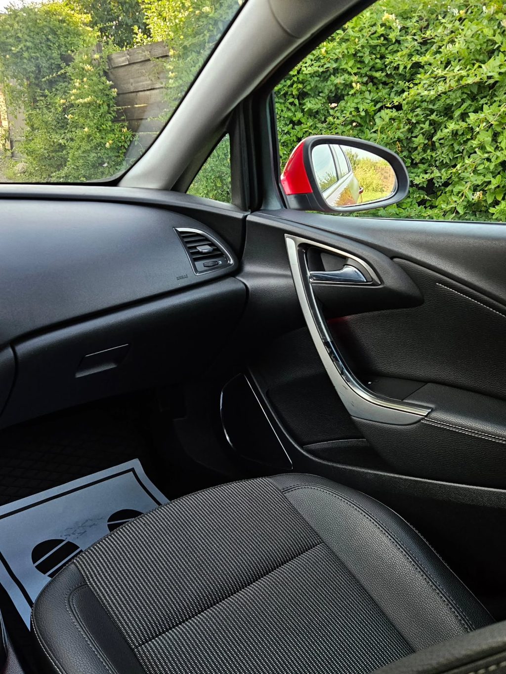 Instagram post from zeusdetailingauto. This post is in position 5.