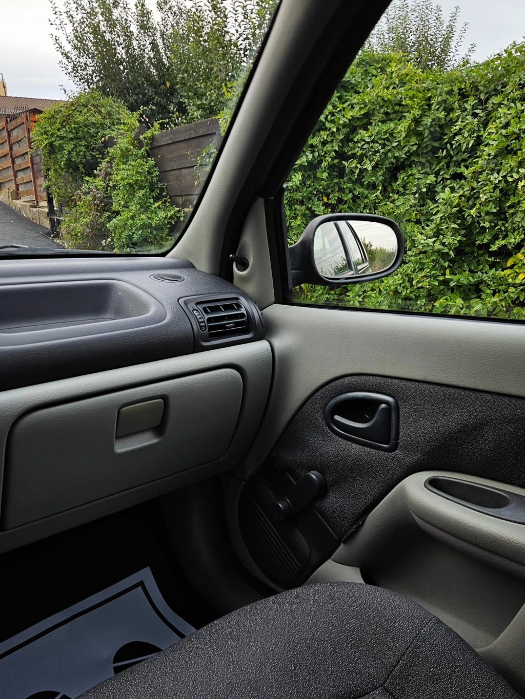 Instagram post from zeusdetailingauto. This post is in position 5.